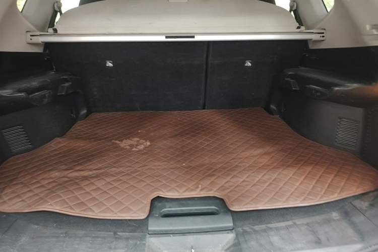Used Nissan X-Trail 2015 2.0L CVT Comfort MAX Edition 2WD Trunk