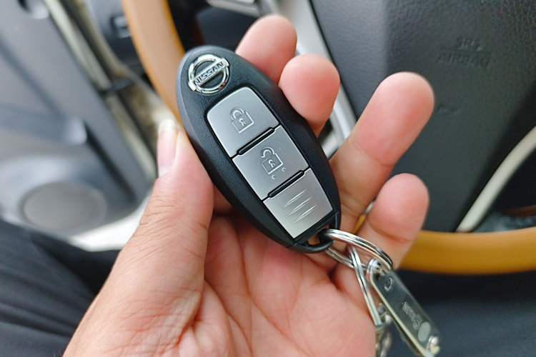 Used Nissan X-Trail 2015 2.0L CVT Comfort MAX Edition 2WD Vehicle Key