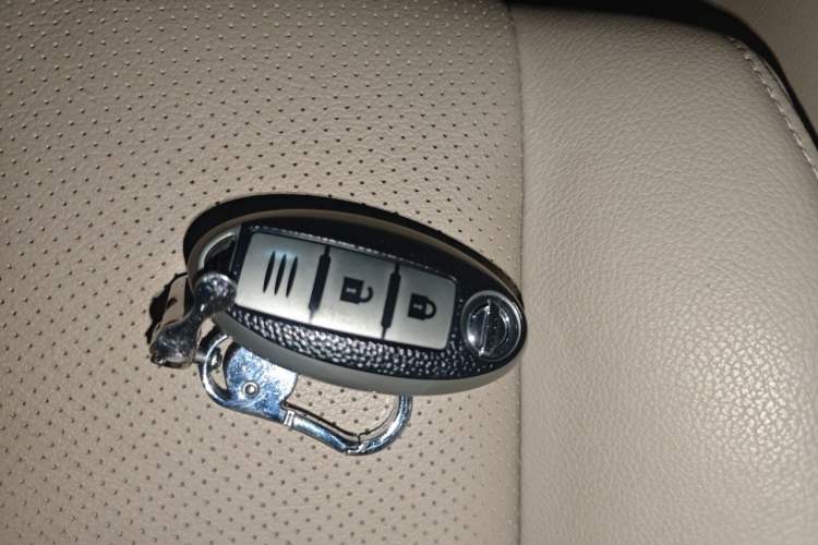 Used Nissan X-Trail 2015 2.0L CVT Comfort MAX Edition 2WD Vehicle Key