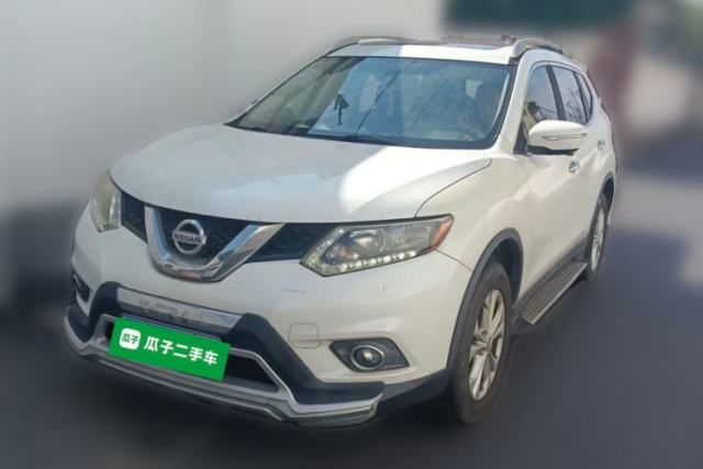 Ojetý Nissan X-Trail 2015 2.0L CVT Comfort MAX Edition 2WD
