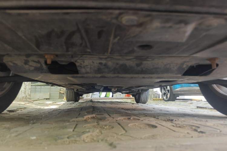 Used Nissan X-Trail 2015 2.0L CVT Comfort MAX Edition 2WD Chassis Front