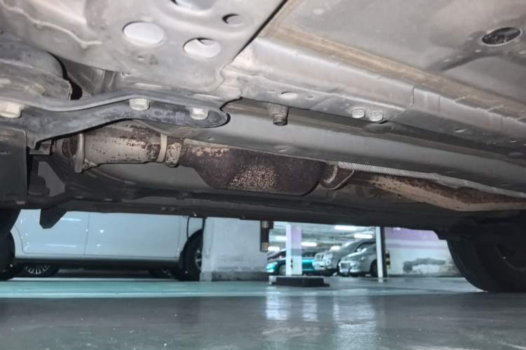 Used Nissan X-Trail 2015 2.0L CVT Comfort MAX Edition 2WD Chassis Front Left