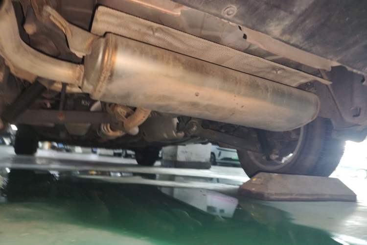 Used Nissan X-Trail 2015 2.0L CVT Comfort MAX Edition 2WD Chassis Rear