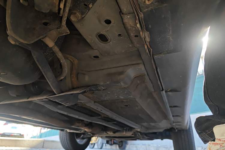 Used Nissan X-Trail 2015 2.0L CVT Comfort MAX Edition 2WD Chassis Rear Right