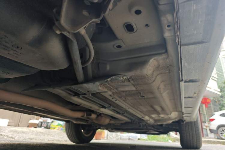 Used Nissan X-Trail 2015 2.0L CVT Comfort MAX Edition 2WD Chassis Rear Right