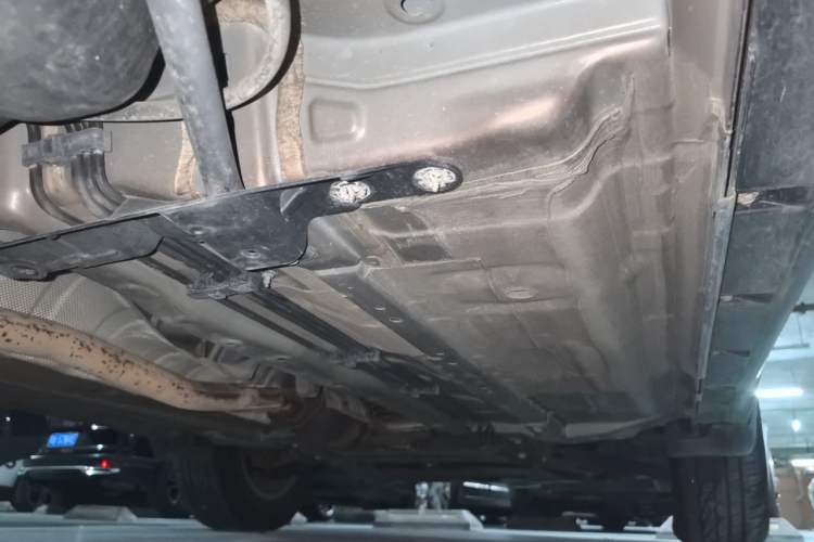 Used Nissan X-Trail 2015 2.0L CVT Comfort MAX Edition 2WD Chassis Rear Right