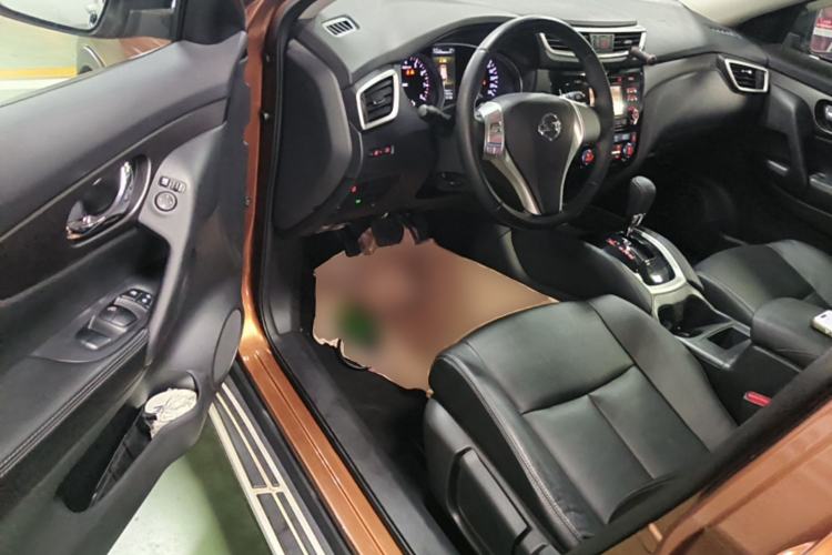 Used Nissan X-Trail 2015 2.0L CVT Comfort MAX Edition 2WD Driver Seat