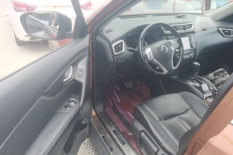 Used Nissan X-Trail 2015 2.0L CVT Comfort MAX Edition 2WD Driver Seat