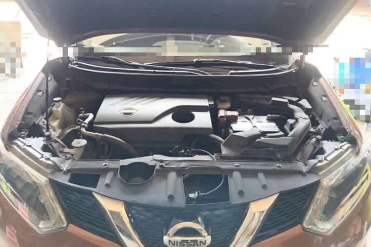 Used Nissan X-Trail 2015 2.0L CVT Comfort MAX Edition 2WD Engine Bay