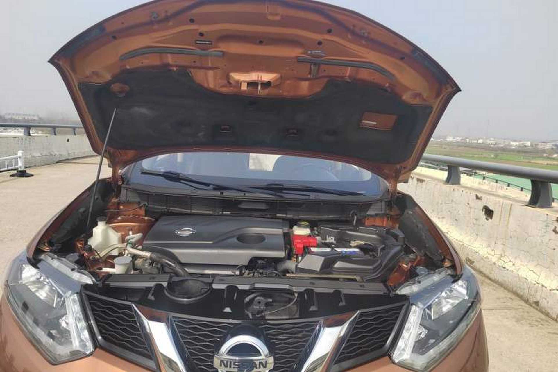 Used Nissan X-Trail 2015 2.0L CVT Comfort MAX Edition 2WD Engine Bay