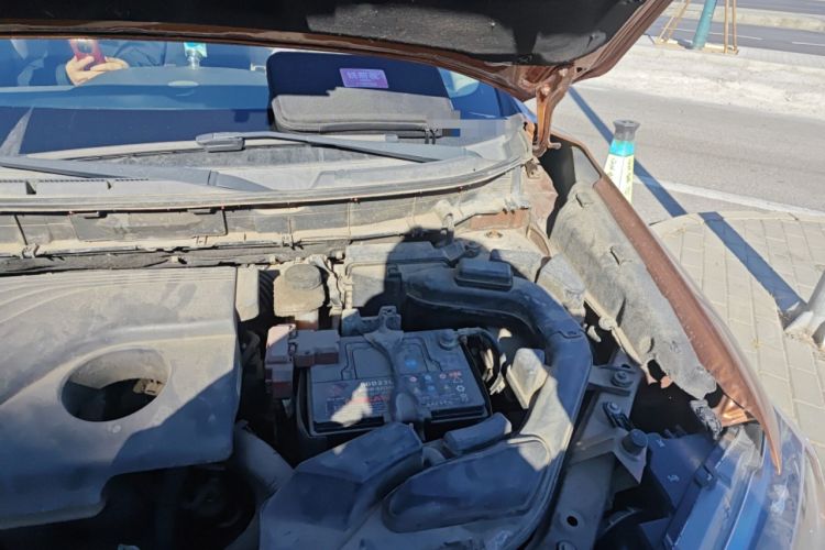 Used Nissan X-Trail 2015 2.0L CVT Comfort MAX Edition 2WD Engine Bay Left