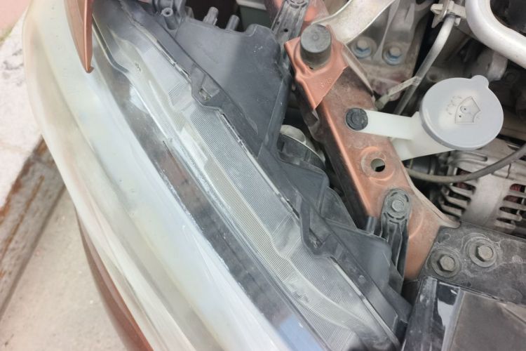 Used Nissan X-Trail 2015 2.0L CVT Comfort MAX Edition 2WD Engine Bay Right