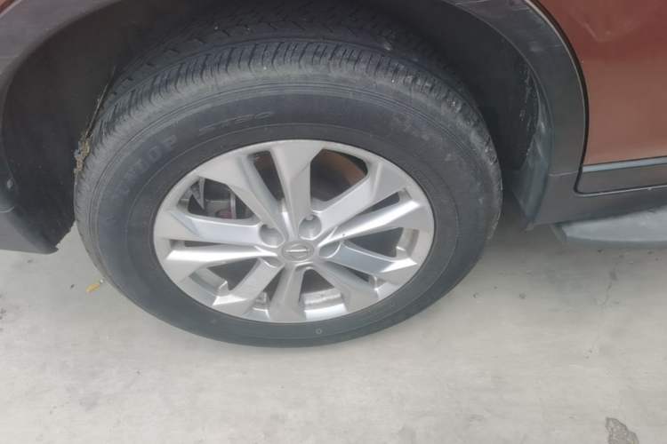 Used Nissan X-Trail 2015 2.0L CVT Comfort MAX Edition 2WD Exterior 5