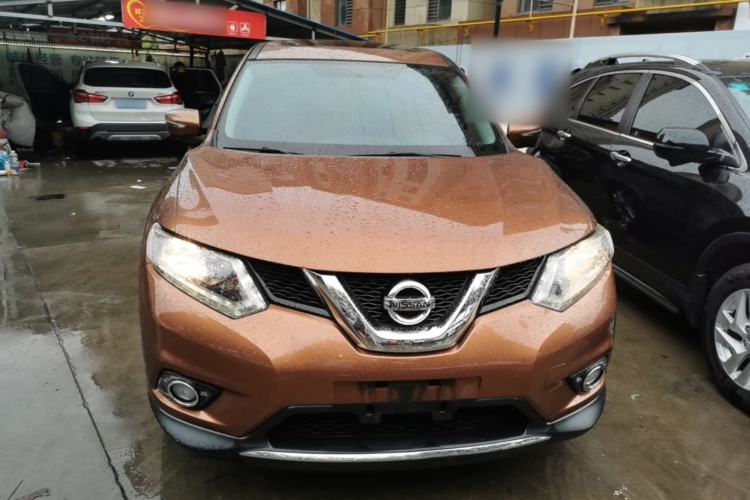 Used Nissan X-Trail 2015 2.0L CVT Comfort MAX Edition 2WD Front