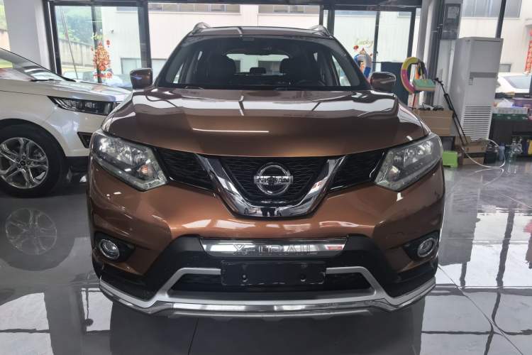 Used Nissan X-Trail 2015 2.0L CVT Comfort MAX Edition 2WD Front