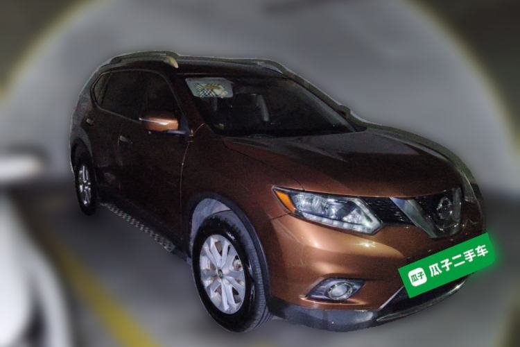 Used Nissan X-Trail 2015 2.0L CVT Comfort MAX Edition 2WD Front Right 45 Deg
