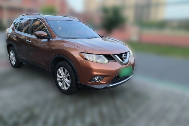 Used Nissan X-Trail 2015 2.5L CVT Leading MAX Edition 4WD Front Right 45 Deg