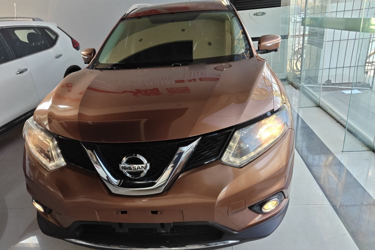 Used Nissan X-Trail 2015 2.0L CVT Comfort MAX Edition 2WD Front