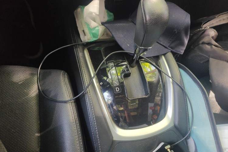 Used Nissan X-Trail 2015 2.0L CVT Comfort MAX Edition 2WD Gear Lever