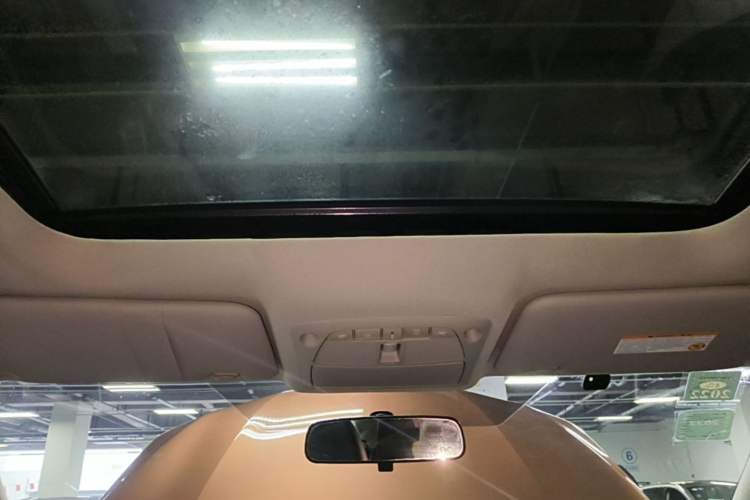 Used Nissan X-Trail 2015 2.0L CVT Comfort MAX Edition 2WD Headliner