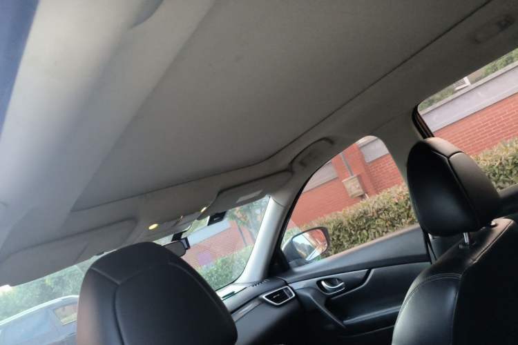 Used Nissan X-Trail 2015 2.5L CVT Leading MAX Edition 4WD Headliner