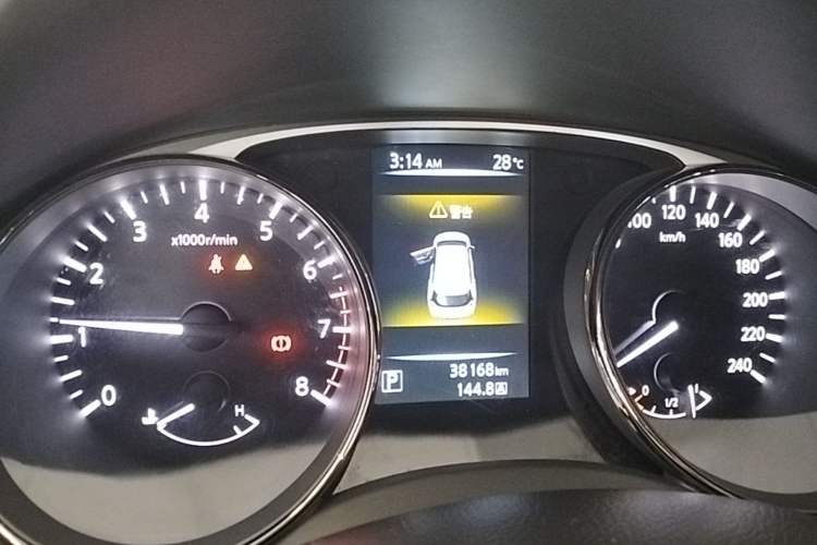 Used Nissan X-Trail 2015 2.0L CVT Comfort MAX Edition 2WD Instrument Cluster