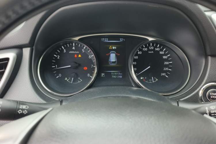 Used Nissan X-Trail 2015 2.0L CVT Comfort MAX Edition 2WD Instrument Cluster