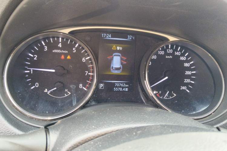 Used Nissan X-Trail 2015 2.0L CVT Comfort MAX Edition 2WD Instrument Cluster