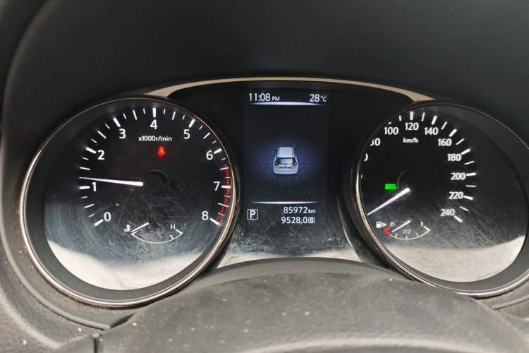 Used Nissan X-Trail 2015 2.0L CVT Comfort MAX Edition 2WD Instrument Cluster