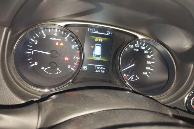 Used Nissan X-Trail 2015 2.0L CVT Comfort MAX Edition 2WD Instrument Cluster