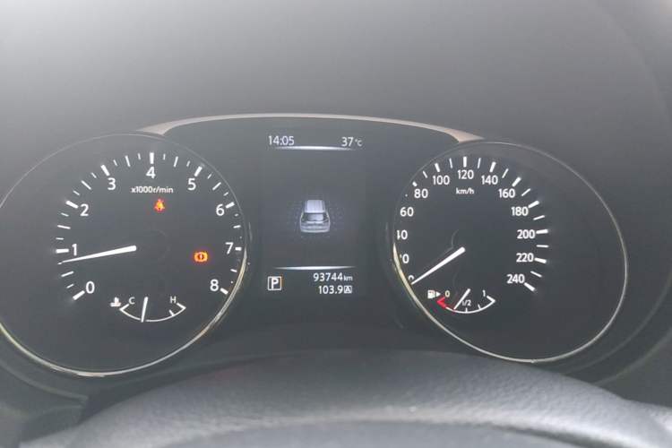 Used Nissan X-Trail 2015 2.0L CVT Comfort MAX Edition 2WD Instrument Cluster