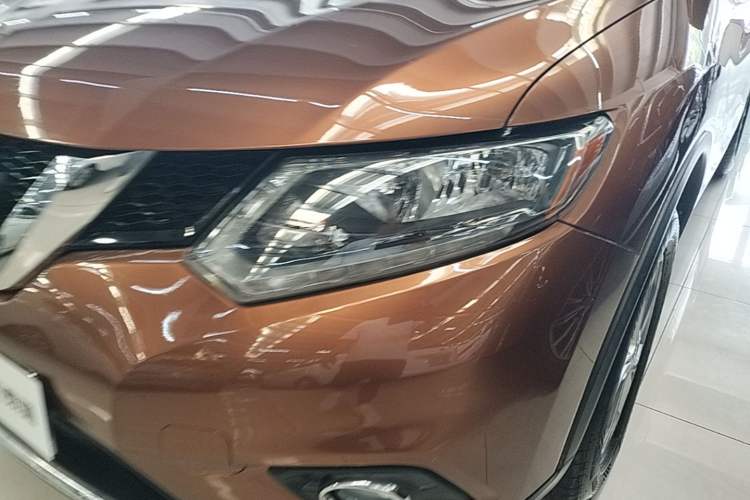 Used Nissan X-Trail 2015 2.0L CVT Comfort MAX Edition 2WD Left Front Headlight