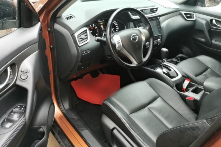 Used Nissan X-Trail 2015 2.0L CVT Comfort MAX Edition 2WD Left Front Seat