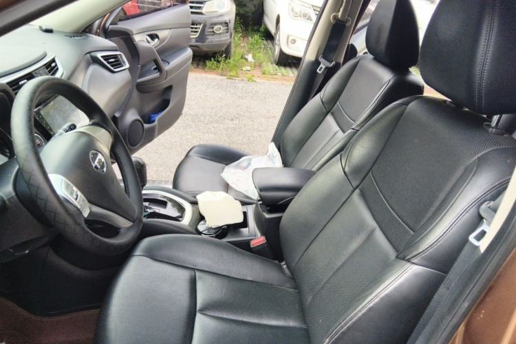 Used Nissan X-Trail 2015 2.0L CVT Comfort MAX Edition 2WD Left Front Seat