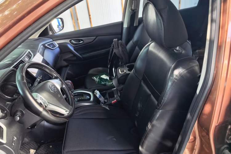 Used Nissan X-Trail 2015 2.0L CVT Comfort MAX Edition 2WD Left Front Seat