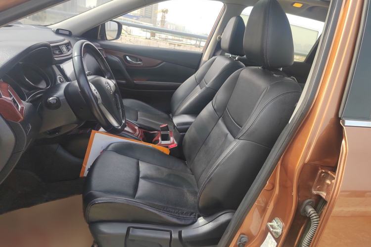 Used Nissan X-Trail 2015 2.0L CVT Comfort MAX Edition 2WD Left Front Seat
