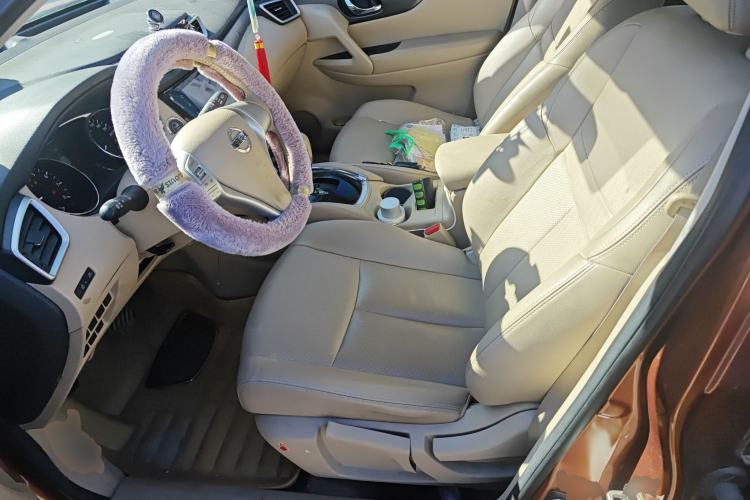 Used Nissan X-Trail 2015 2.0L CVT Comfort MAX Edition 2WD Left Front Seat