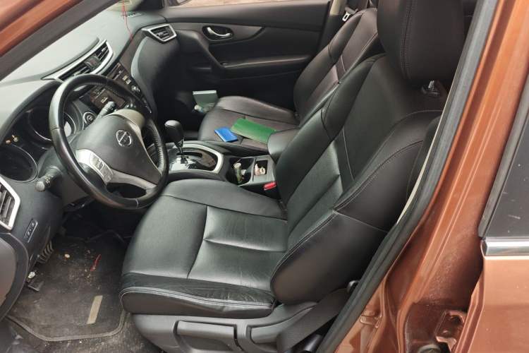 Used Nissan X-Trail 2015 2.0L CVT Comfort MAX Edition 2WD Left Front Seat