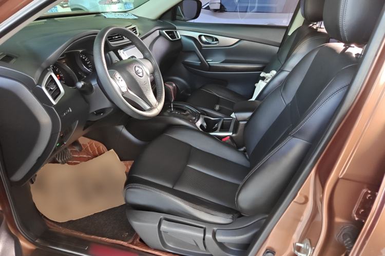Used Nissan X-Trail 2015 2.0L CVT Comfort MAX Edition 2WD Left Front Seat