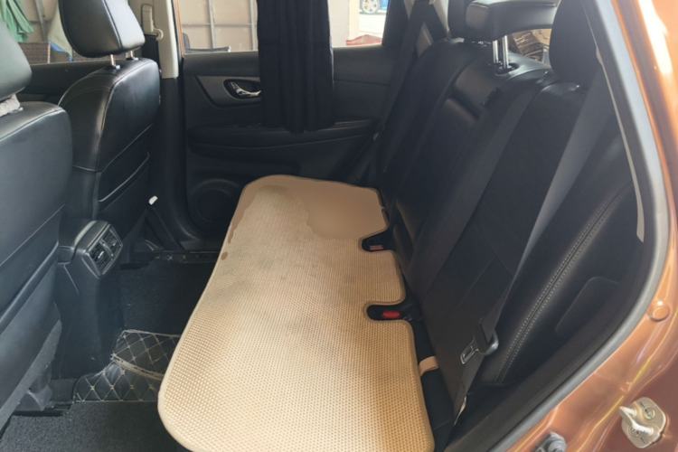 Used Nissan X-Trail 2015 2.0L CVT Comfort MAX Edition 2WD Left Rear Seat