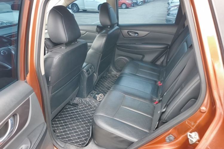 Used Nissan X-Trail 2015 2.0L CVT Comfort MAX Edition 2WD Left Rear Seat