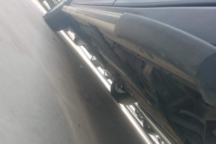 Used Nissan X-Trail 2015 2.0L CVT Comfort MAX Edition 2WD Left Side Sill