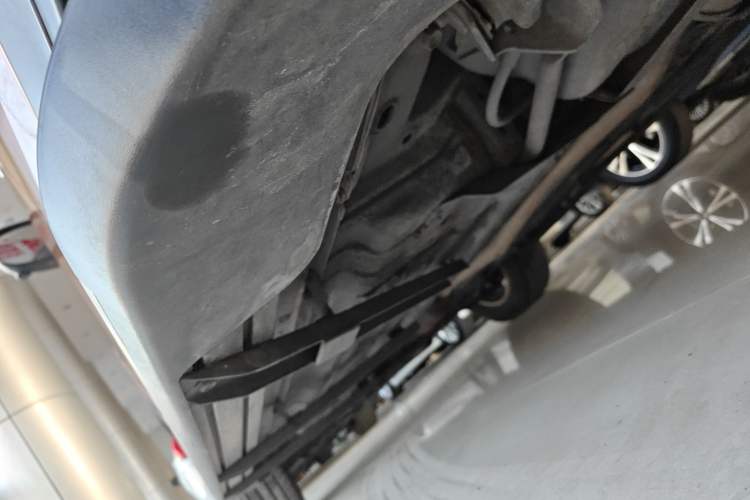 Used Nissan X-Trail 2015 2.0L CVT Comfort MAX Edition 2WD Left Side Sill