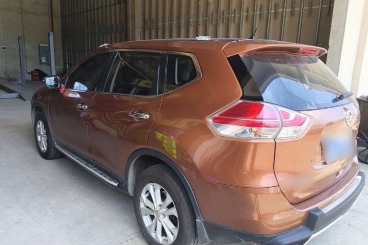 Used Nissan X-Trail 2015 2.0L CVT Comfort MAX Edition 2WD Rear Left 45 Deg