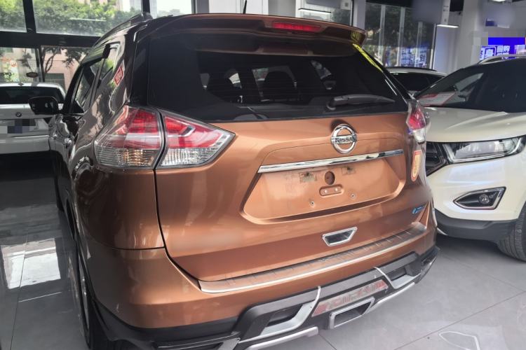 Used Nissan X-Trail 2015 2.0L CVT Comfort MAX Edition 2WD Rear Left 45 Deg