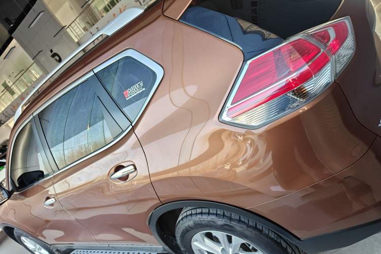 Used Nissan X-Trail 2015 2.0L CVT Comfort MAX Edition 2WD Rear Left 45 Deg