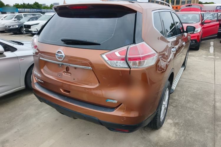 Used Nissan X-Trail 2015 2.0L CVT Comfort MAX Edition 2WD Rear Right 45 Deg