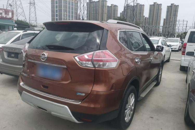Used Nissan X-Trail 2015 2.0L CVT Comfort MAX Edition 2WD Rear Right 45 Deg