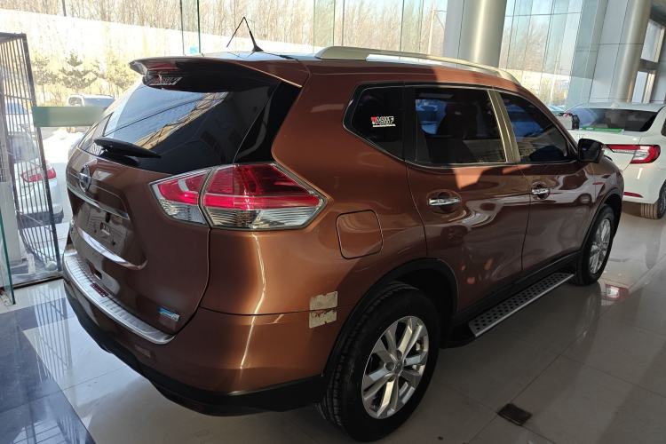 Used Nissan X-Trail 2015 2.0L CVT Comfort MAX Edition 2WD Rear Right 45 Deg