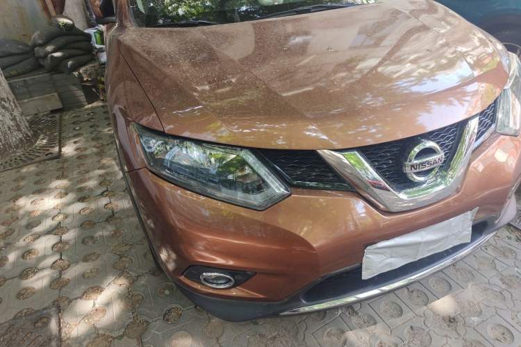 Used Nissan X-Trail 2015 2.0L CVT Comfort MAX Edition 2WD Right Front Headlight